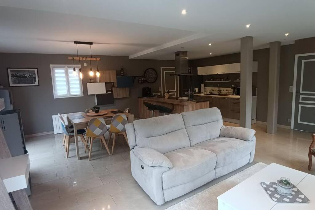 Epron Grande Maison Entiere De 120M2 מראה חיצוני תמונה