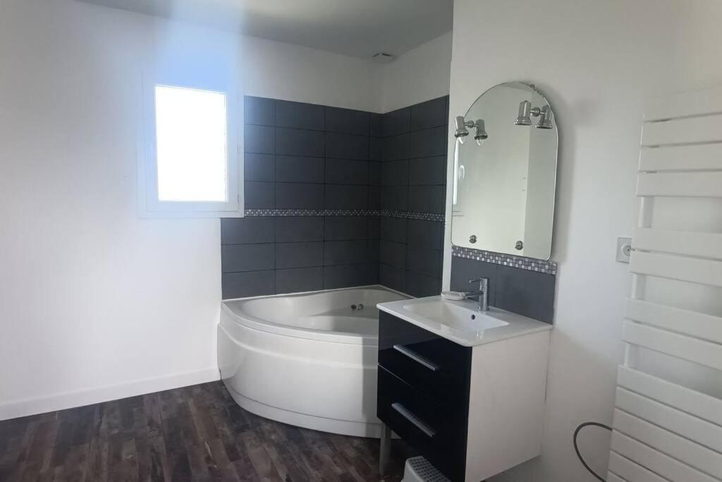 Epron Grande Maison Entiere De 120M2 מראה חיצוני תמונה